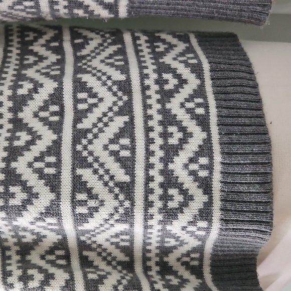 Gap Open Cardigan Embroidered Look Gray and White Cabincore Size XS Petite - Picture 4 of 6